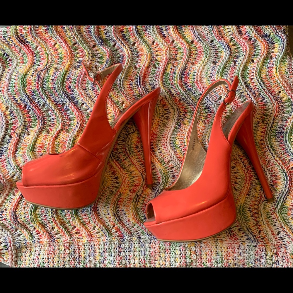 Coral heels⭐️